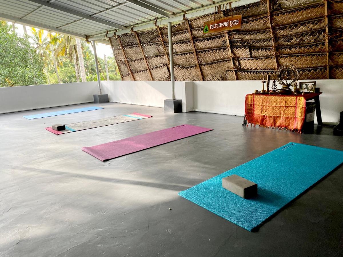 ホテル Tattwamasi Ayuryoga With Breakfast And Yoga バルカラ エクステリア 写真